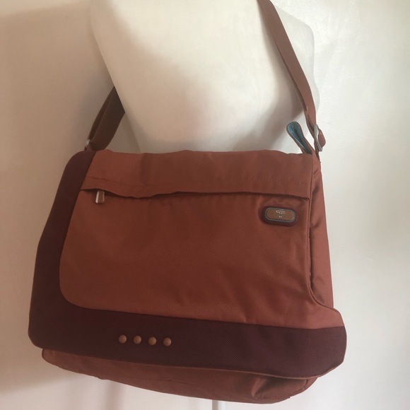 TUMI T-Tech Messenger Laptop Bag - Picture 1 of 8